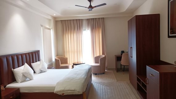 8d1d6e76-55d8-41c0-8f20-77b757ecd203