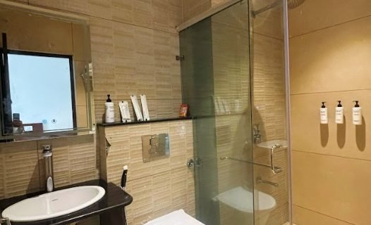 Executive-1_7959_a67bd1e1-1752-4166-a8ea-de14b134092a